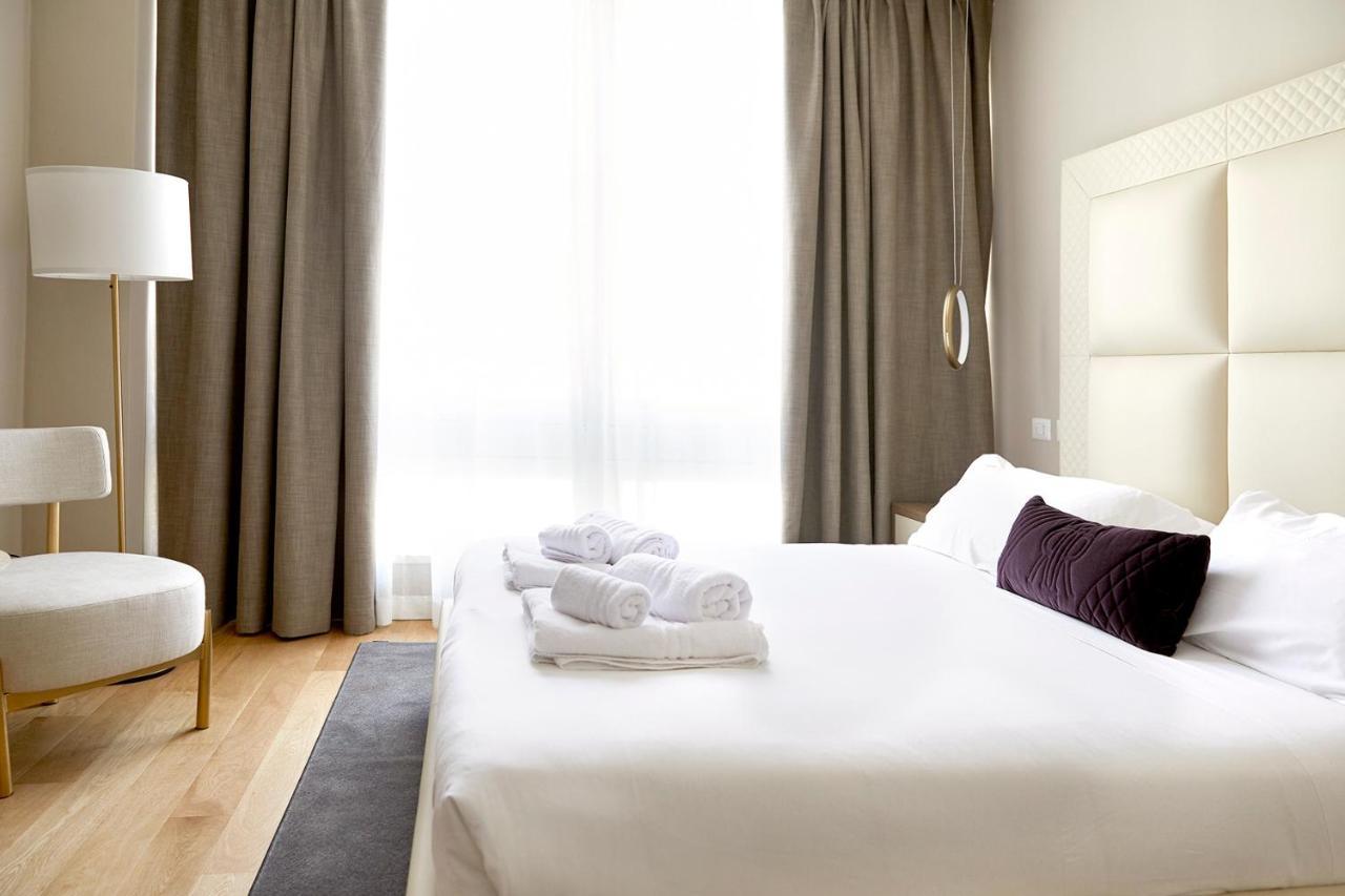 Prestige Boutique Aparthotel -Piazza Duomo Mediolan Zewnętrze zdjęcie