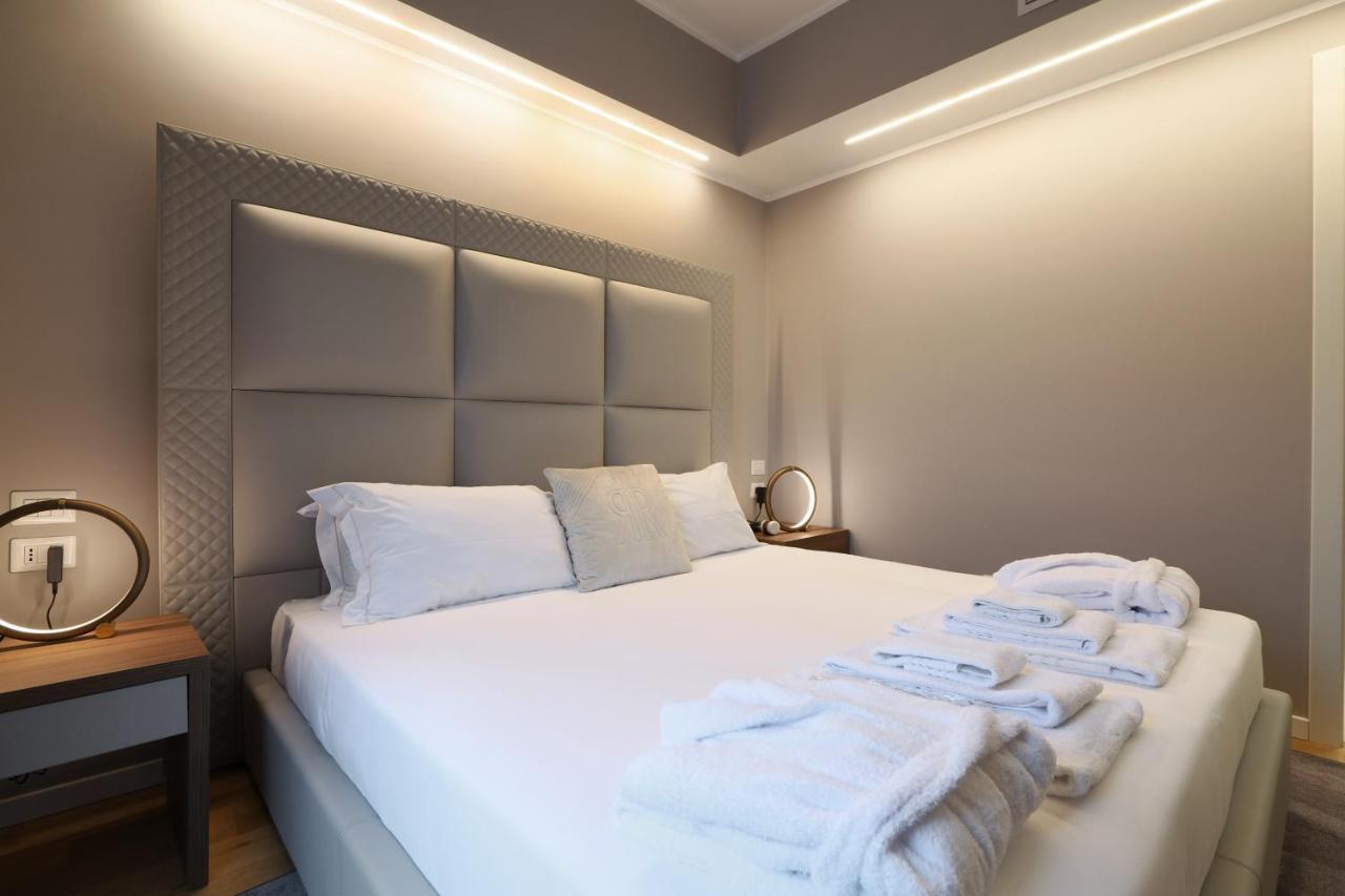 Prestige Boutique Aparthotel -Piazza Duomo Mediolan Zewnętrze zdjęcie